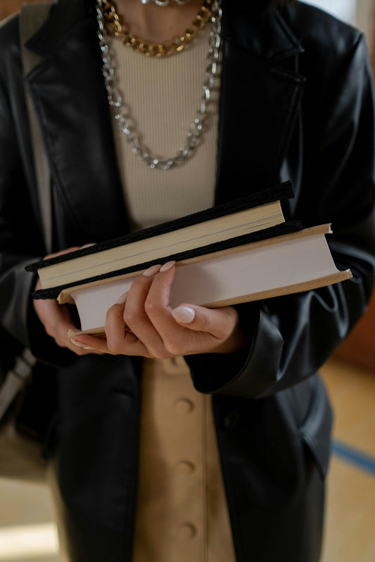 10 Must-Have Jewelry Pieces for First-Year College Girls on a Budget