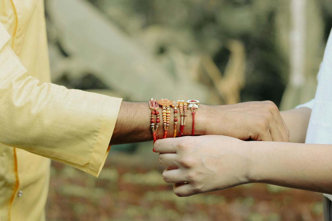 Why Jewelry Makes a Better Raksha Bandhan Gift Than Just Money – Shineers