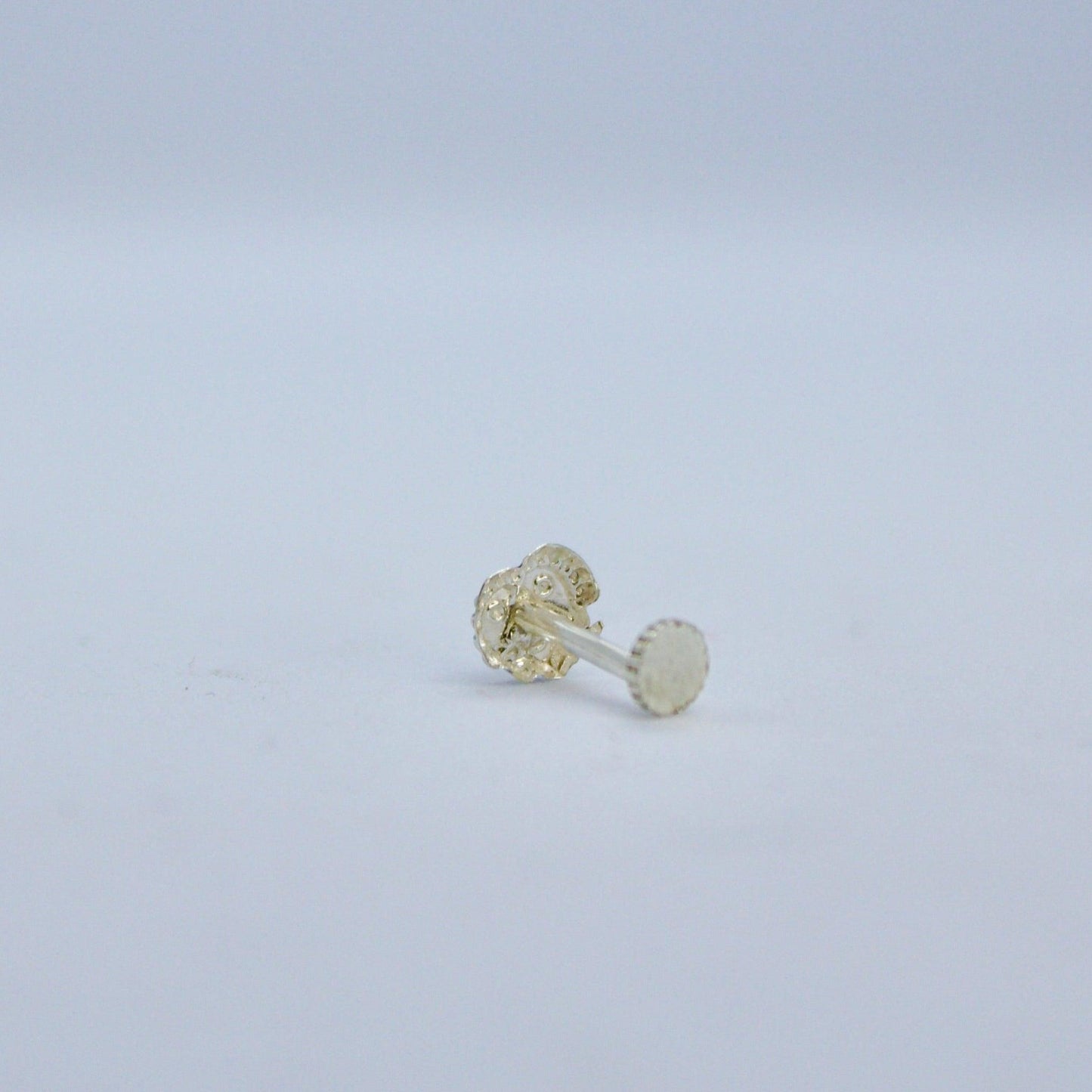 Kamal 925 Silver Nose Pin - Shineers