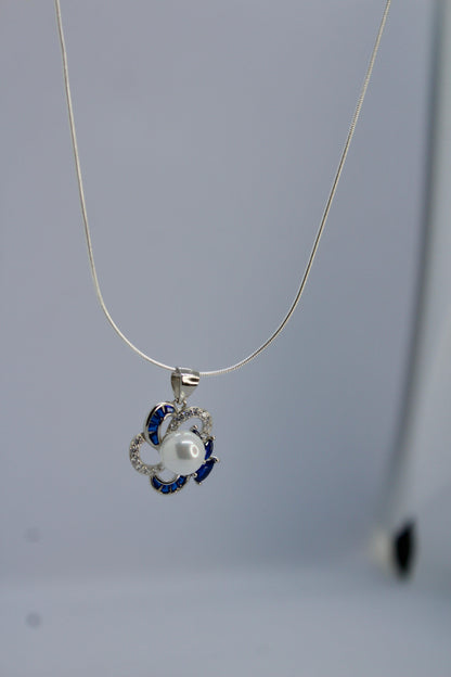 Scarlett Blossom 925 Silver Earrings and Pendant Set - Shineers