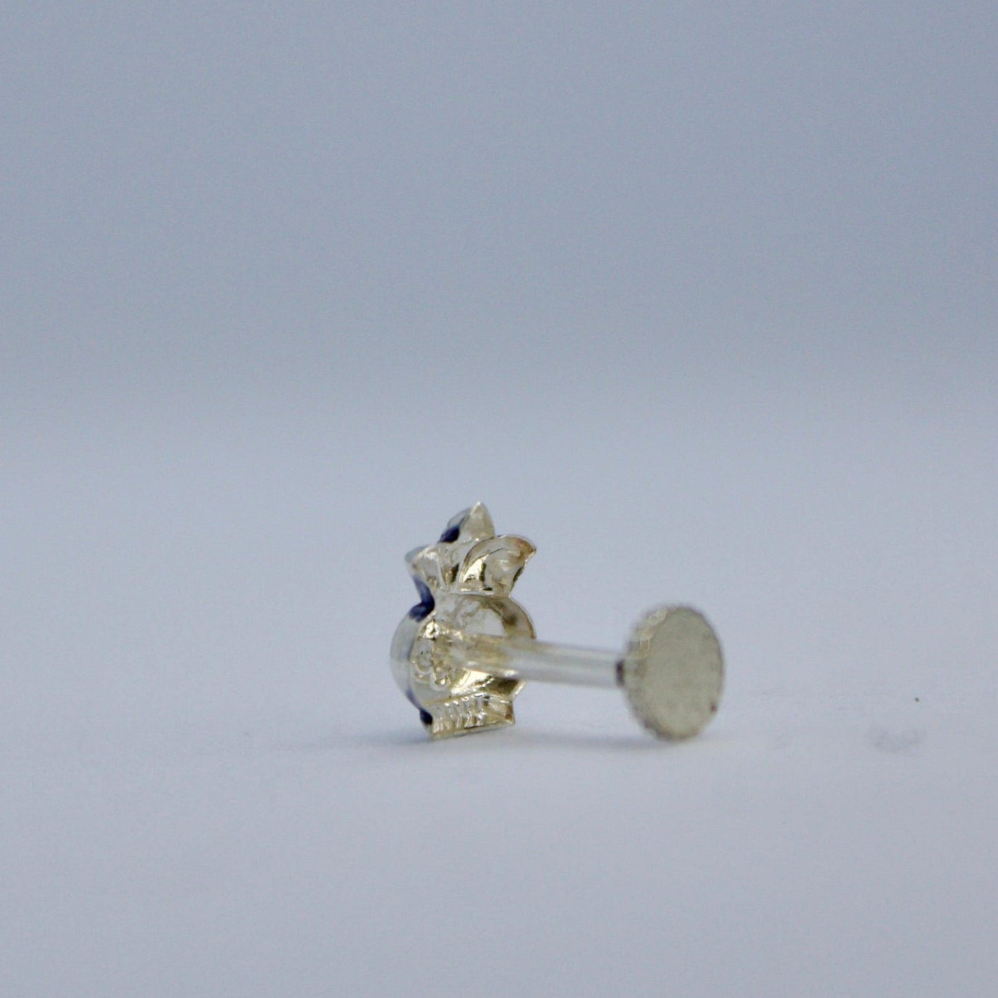 Kalash 925 Silver Oxidised Nose Pin - Shineers