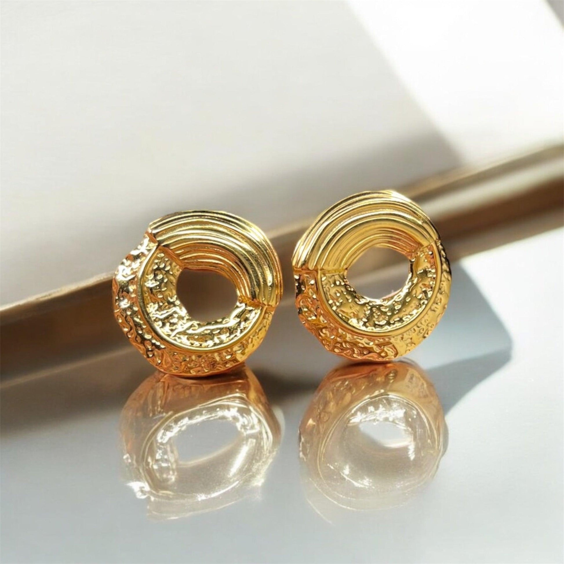 Moonlove Earrings - Shineers