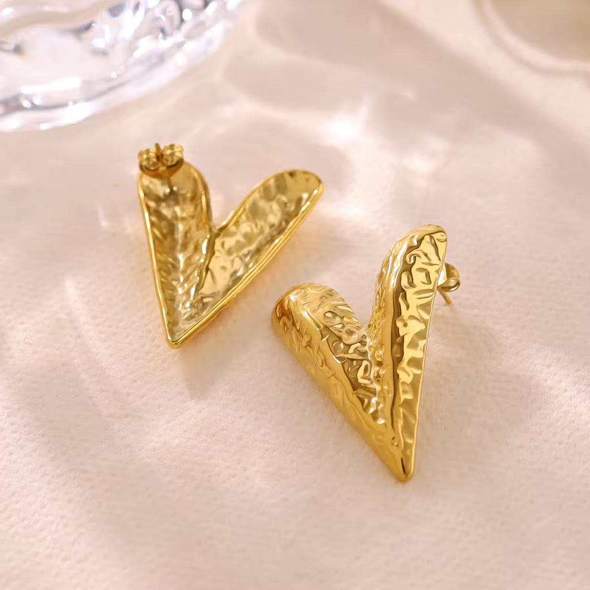 Lucia Heart Earrings