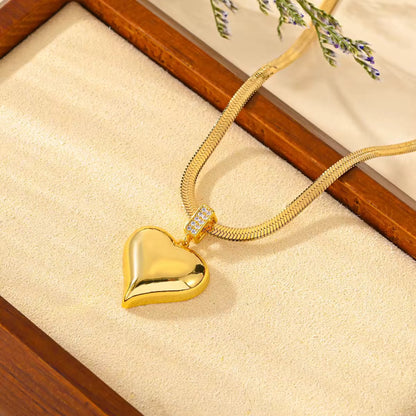 Pretty Heart Pendant Necklace