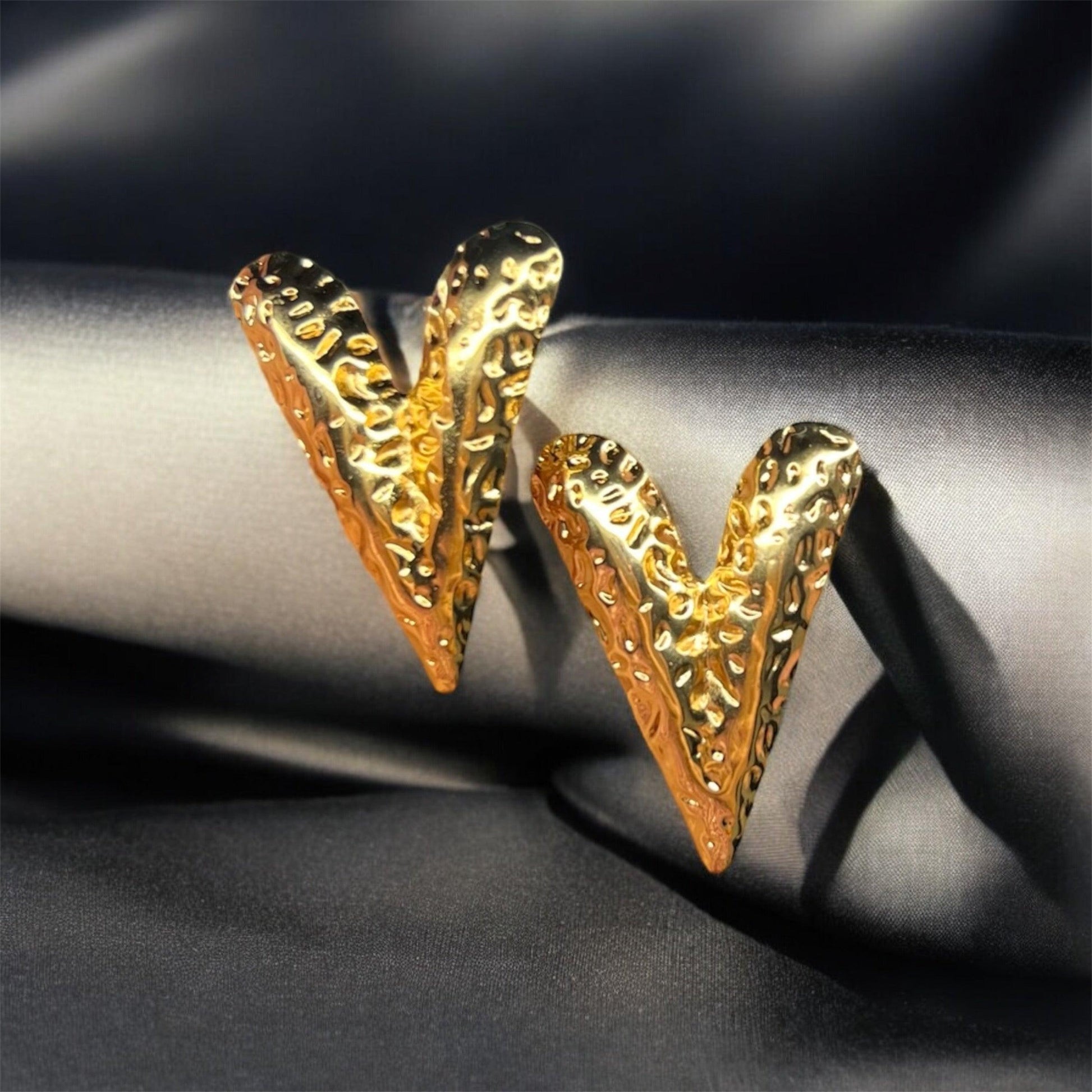 Lucia Heart Earrings - Shineers