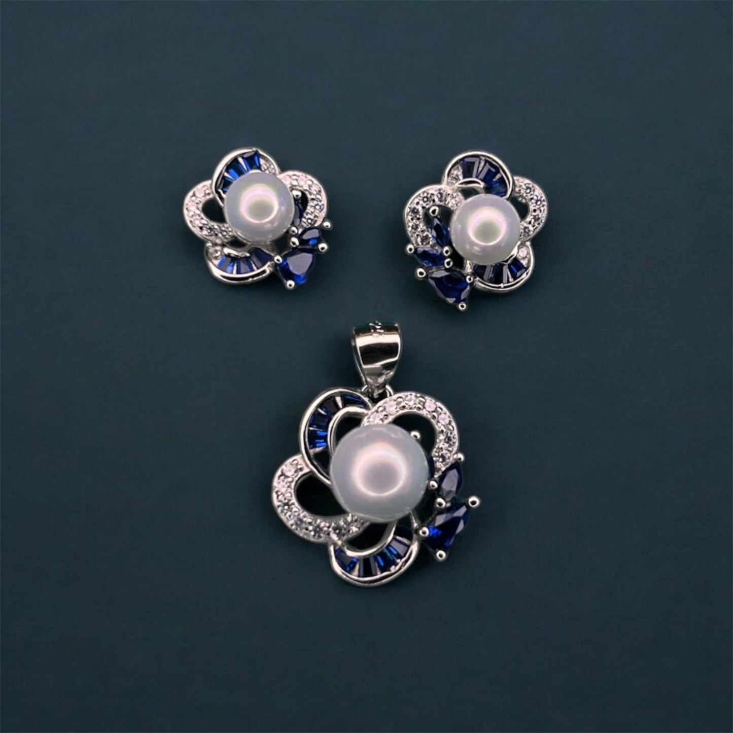 Scarlett Blossom 925 Silver Earrings and Pendant Set - Shineers