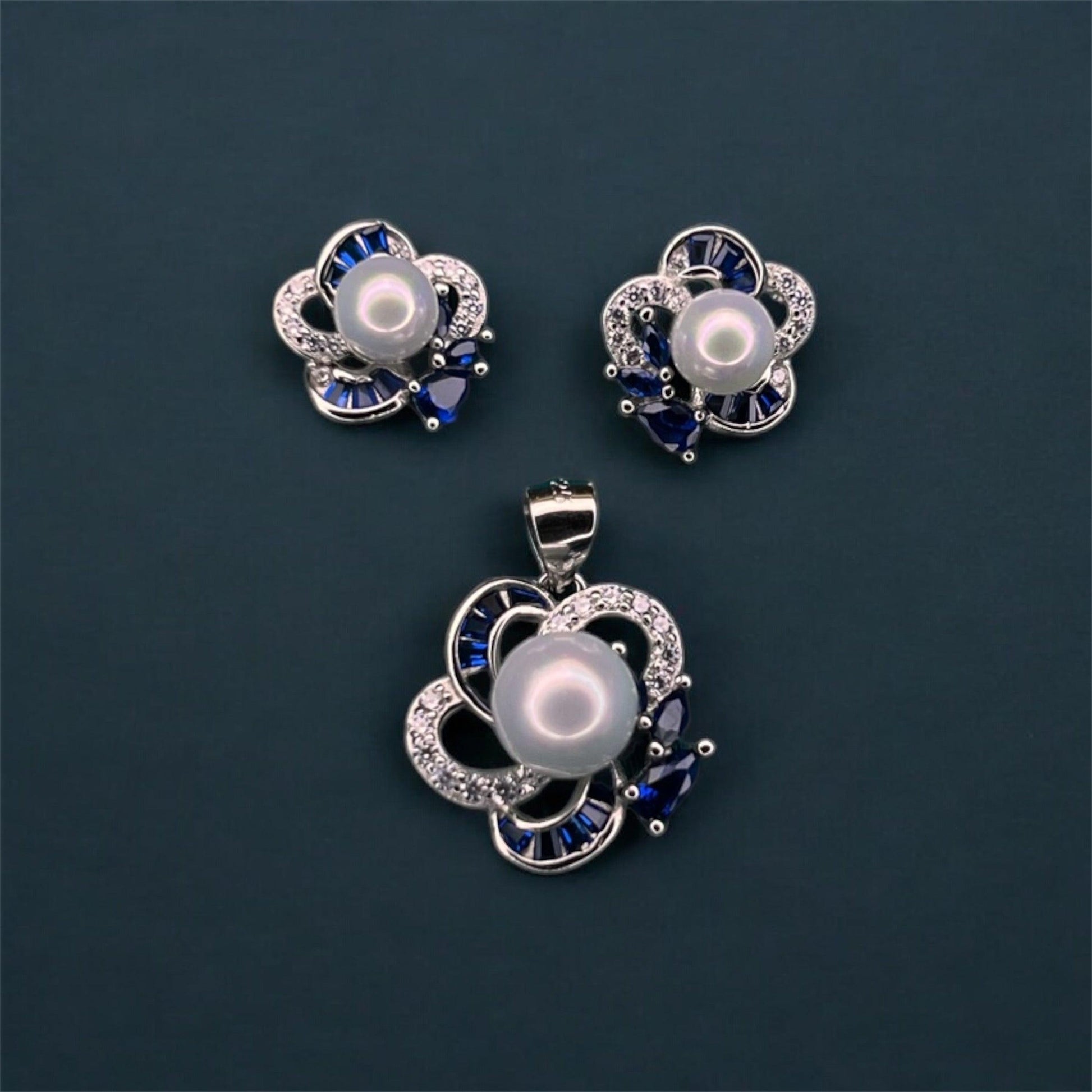 Scarlett Blossom 925 Silver Earrings and Pendant Set - Shineers
