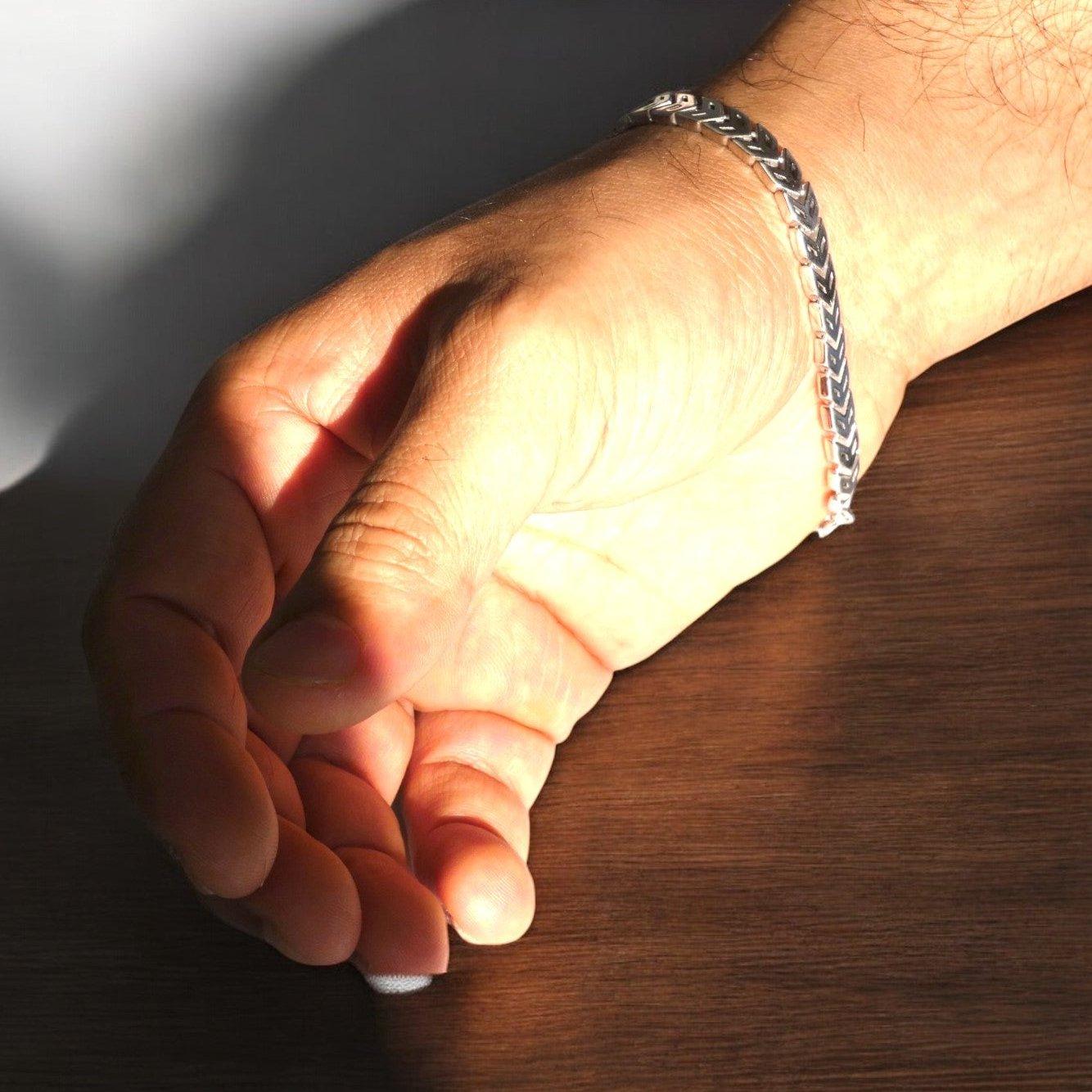 Essential 925 Sterling Sliver Unisex Bracelet - Shineers