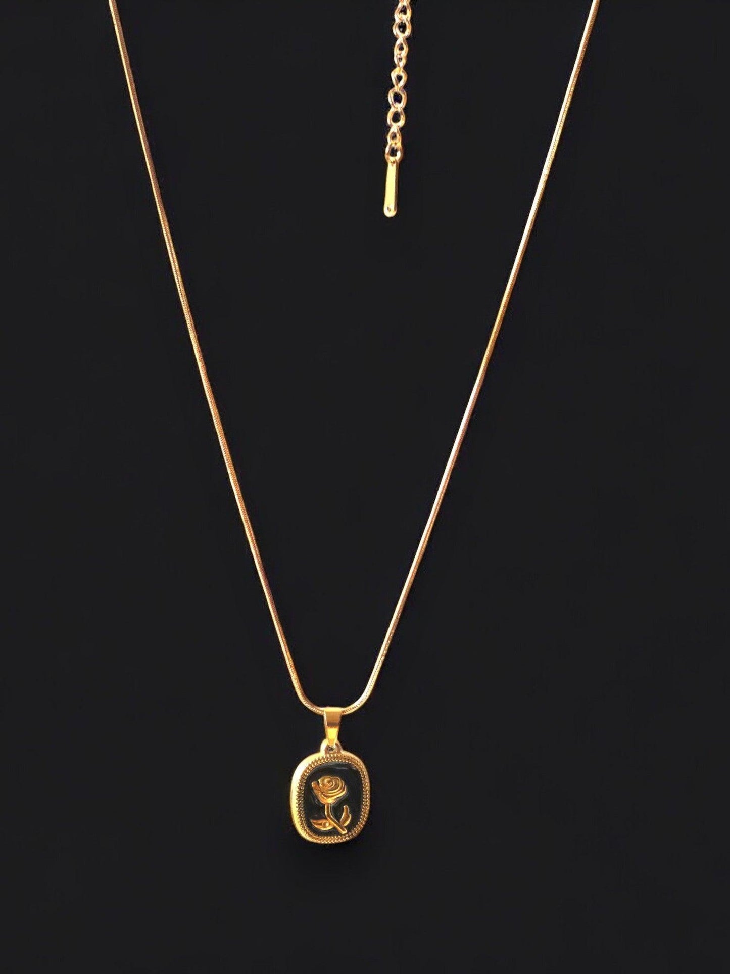 Black Rose Pendant Necklace - Shineers