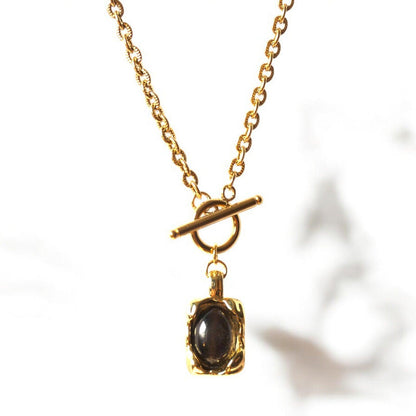 Pretty Stone Pendant Necklace - Shineers