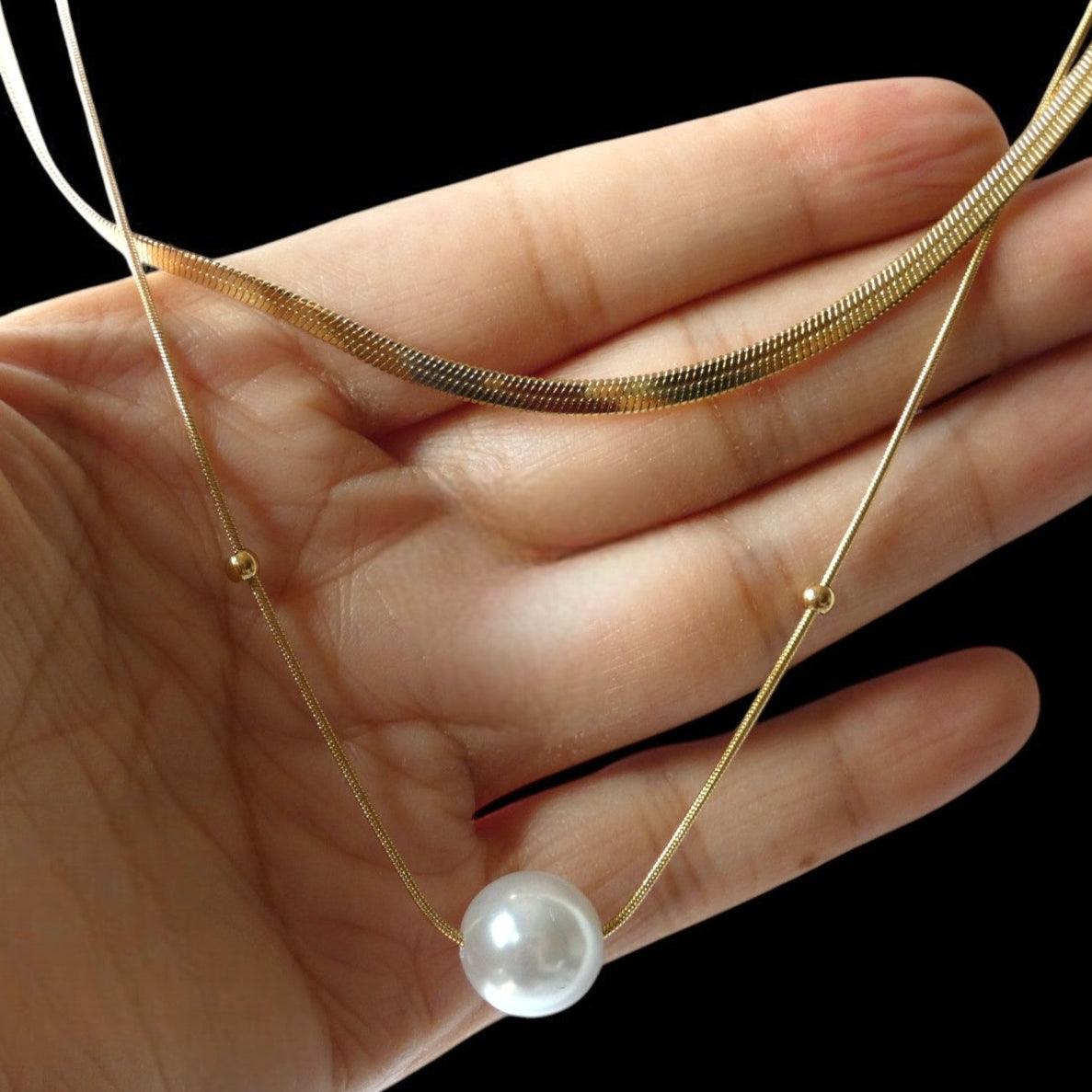 Moon Pearl Delicate Gold Plated Pendant - Shineers