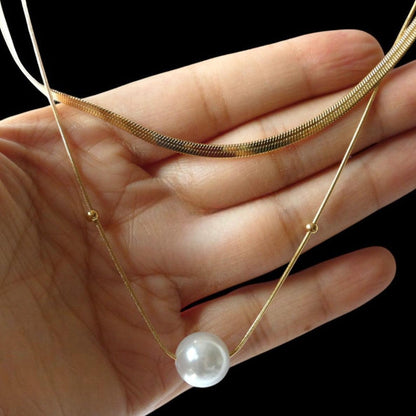 Moon Pearl Delicate Gold Plated Pendant - Shineers