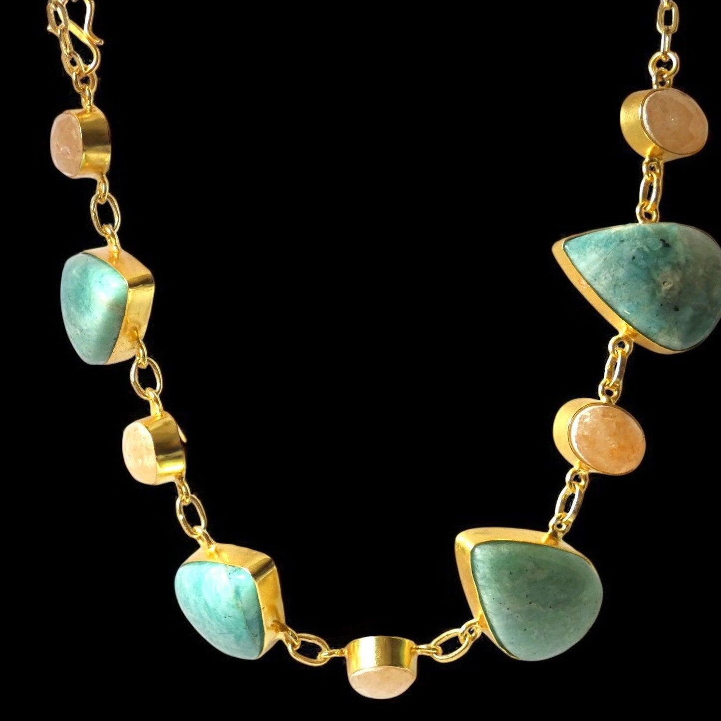 Natural Stone Handcrafted Gold Plated Choker - Shineers