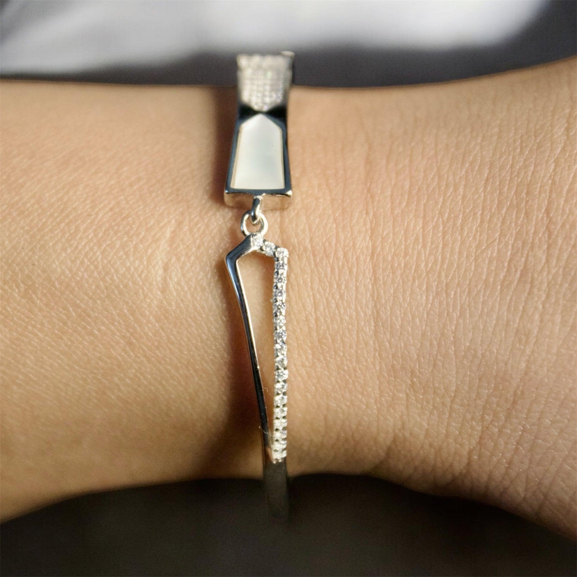 Radiant Elegance Zircon Studded 925 Silver Bracelet - Shineers