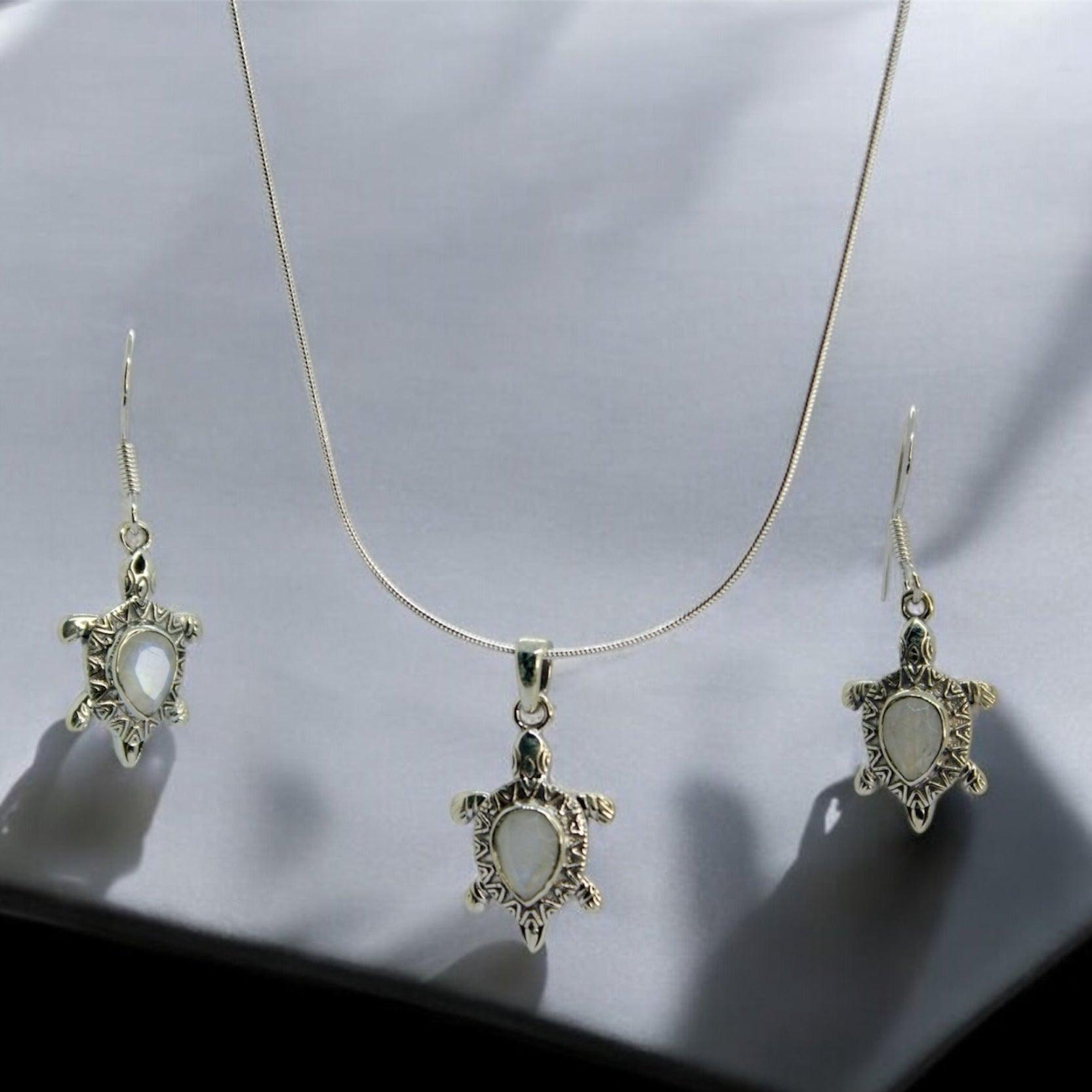 Moonlit Shell 925 Silver Earrings and Pendant Set - Shineers