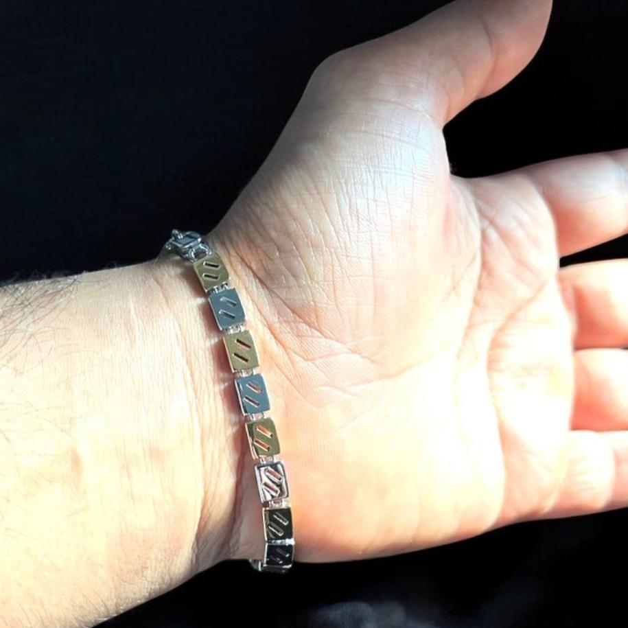 Feel Good 925 Silver Dual Toned Unisex Chain Bracelet - Shineers