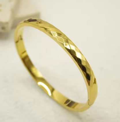 Minimalist Bangle Bracelet